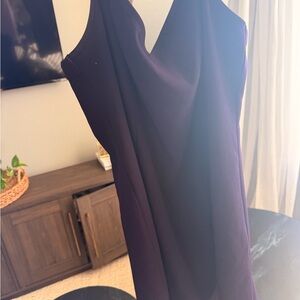 Abercrombie & Fitch Sleeveless V-Neck Midi Dress in Plum